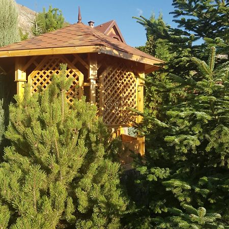 Villa Hills Chimgan Екстериор снимка