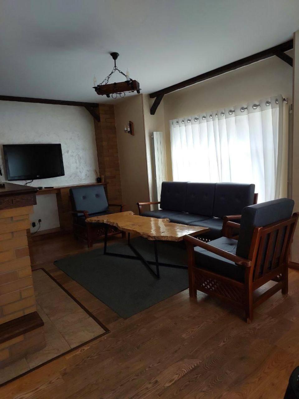 Villa Hills Chimgan Екстериор снимка